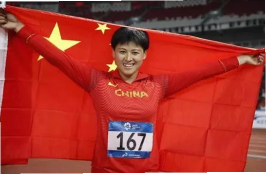 田径罗娜链球项目是一项融合爆发力与协调性的投掷运动